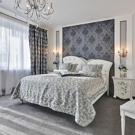 Wellness & Spa Boutique Hotel Pod Lipkami Prag Exterior foto