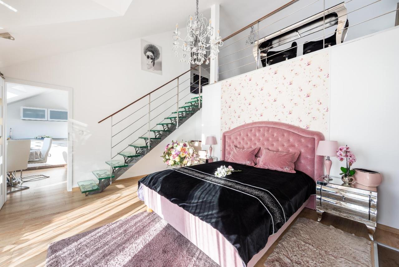 Wellness & Spa Boutique Hotel Pod Lipkami Prag Exterior foto
