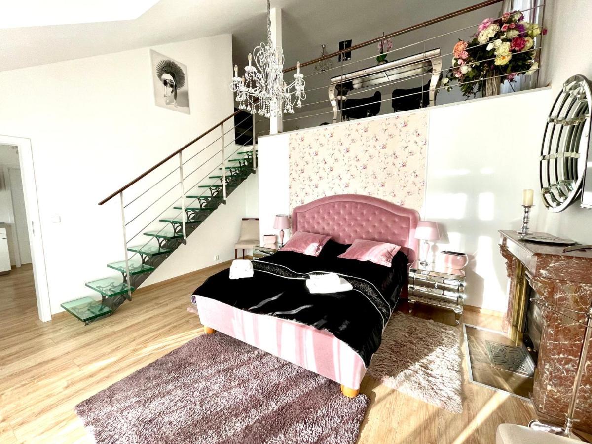 Wellness & Spa Boutique Hotel Pod Lipkami Prag Exterior foto